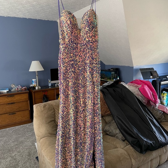 Cinderella Divine, size 6, opal-violet - Picture 2 of 10